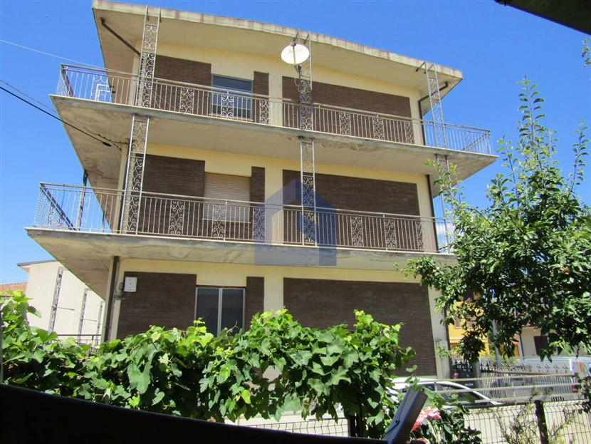 Avezzano – Appartamento al piano primo in Via Garibaldi
