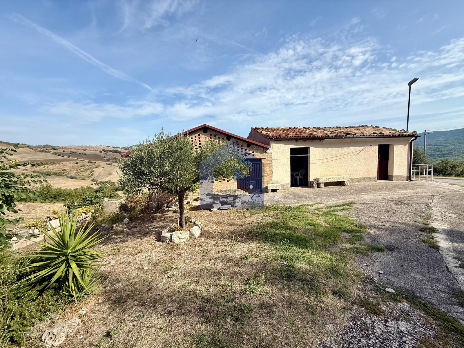 Torricella Peligna, Proprietà immersa nel verde con vista Majella [V8003]